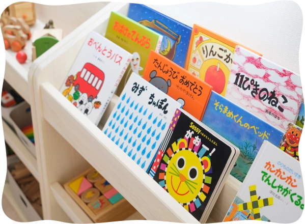 絵本棚